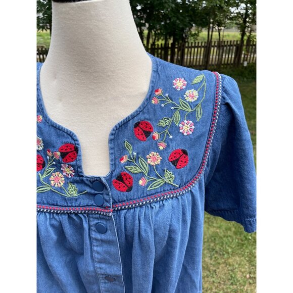 Vintage Denim Dress Cottagecore Embroidered Flowers Ladybugs Short Sleeves Butto - Picture 2 of 9